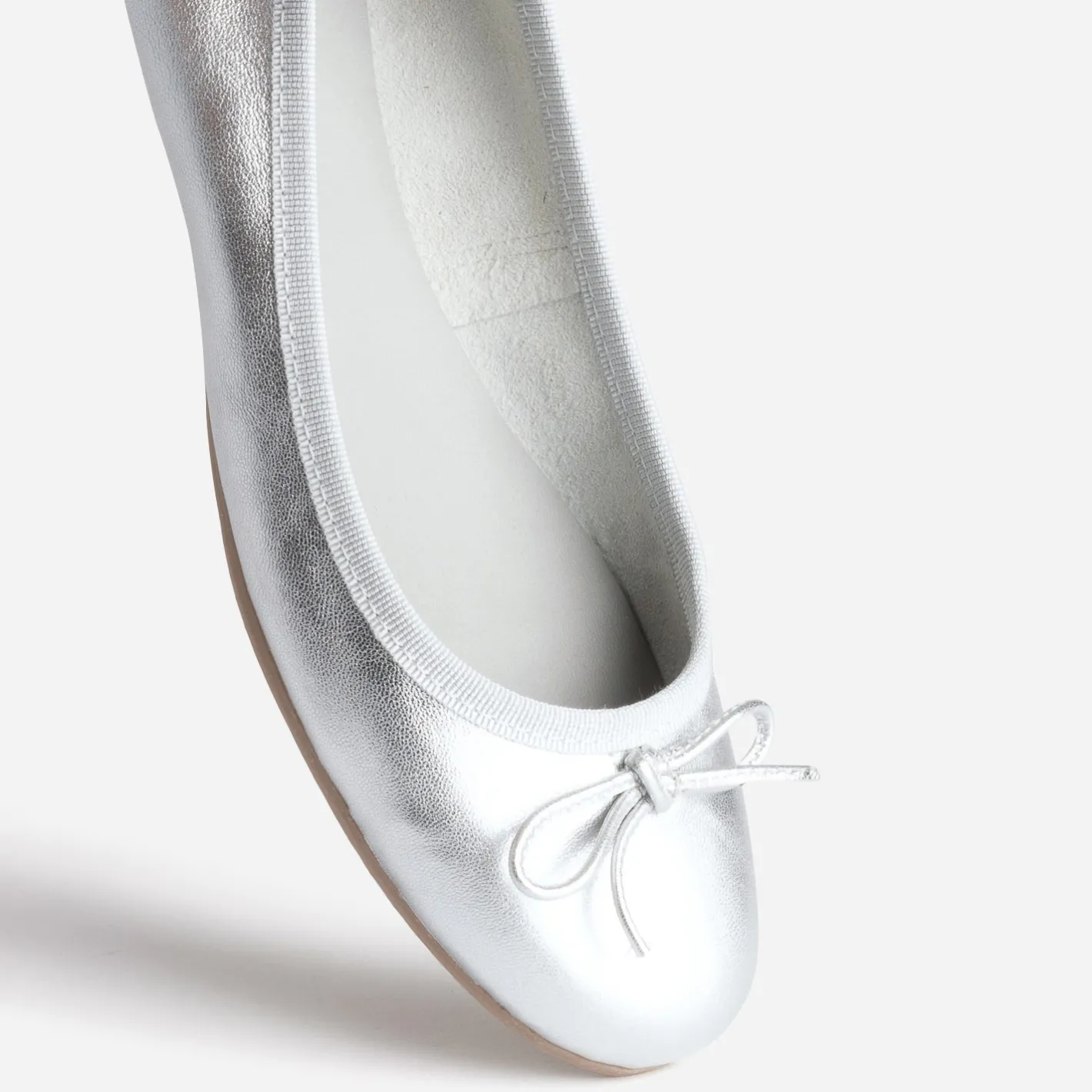 Ballerine ée en cuir à petit nœud^Eram Sale