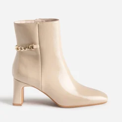 Boots écru verni décor chaîne^Eram Outlet