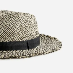 Chapeau et noir tressé^Texto Sale