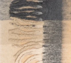 Echarpe beige et grise^Texto