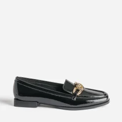 Mocassin verni avec chaîne dorée^Eram
