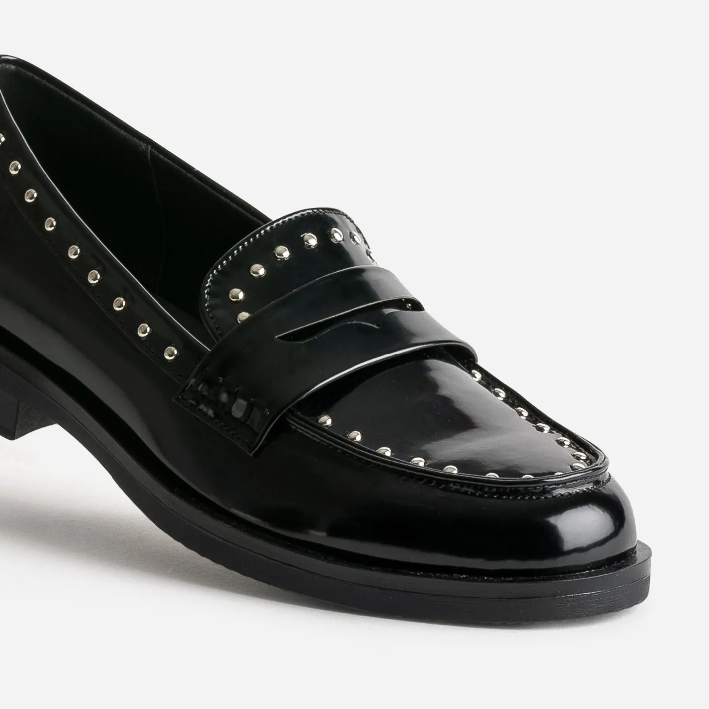 Mocassin verni clouté^Eram