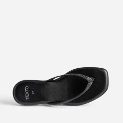 Mule-tong e brides strassées^Texto Online