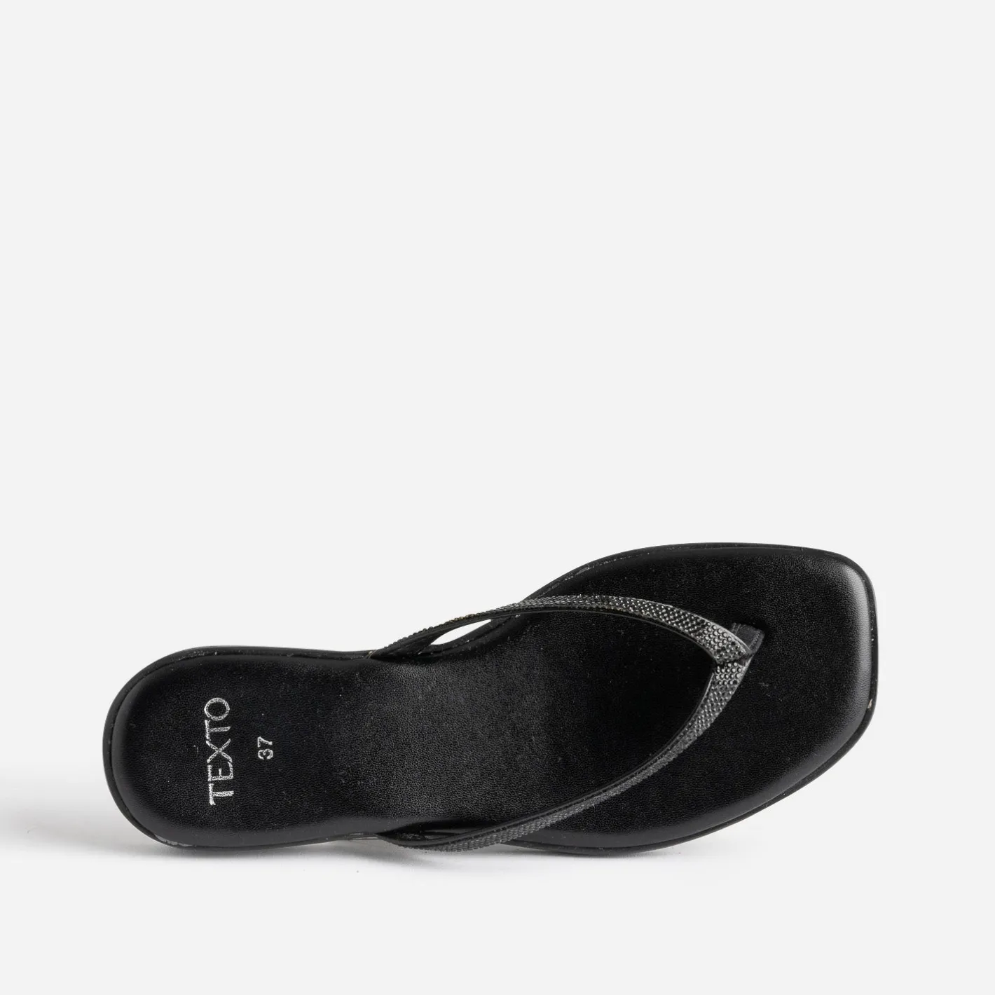 Mule-tong e brides strassées^Texto Online
