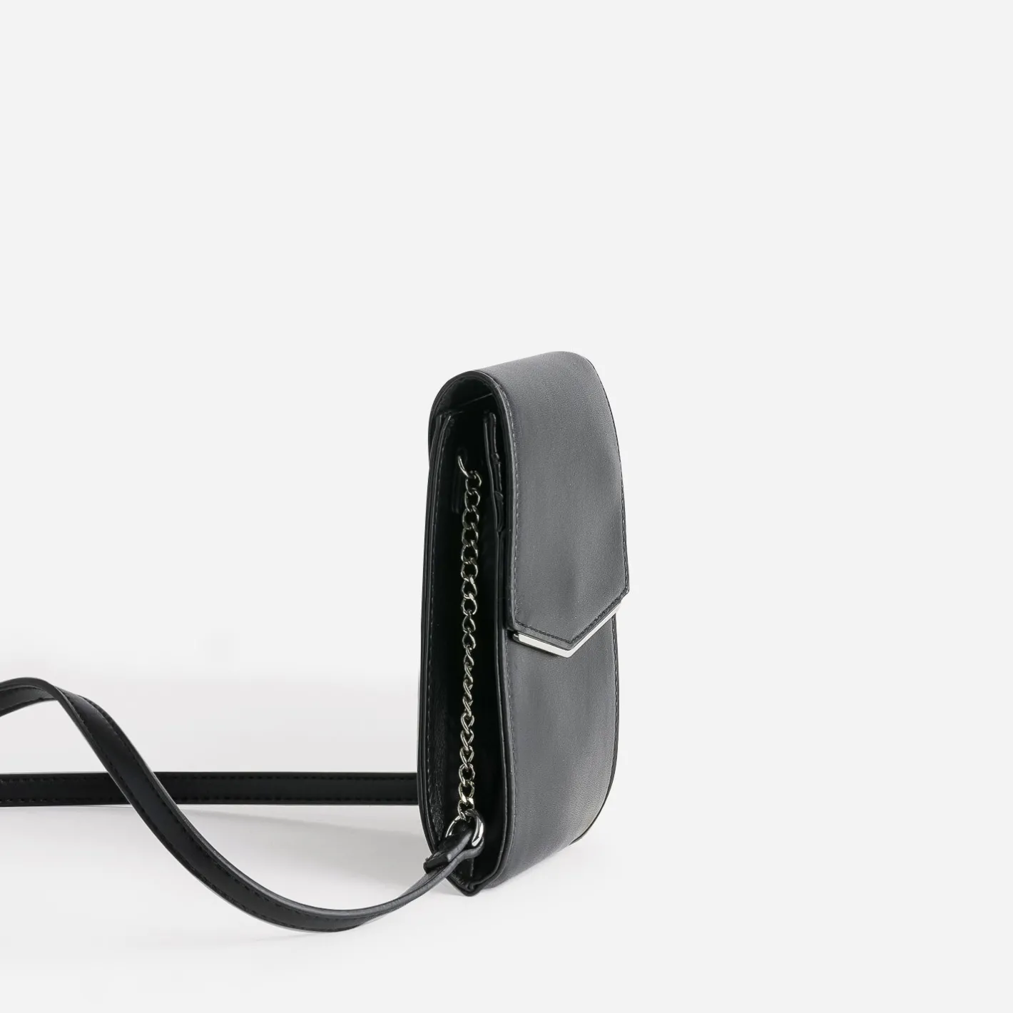 Pochette à téléphone e avec barrette métal^Eram Discount