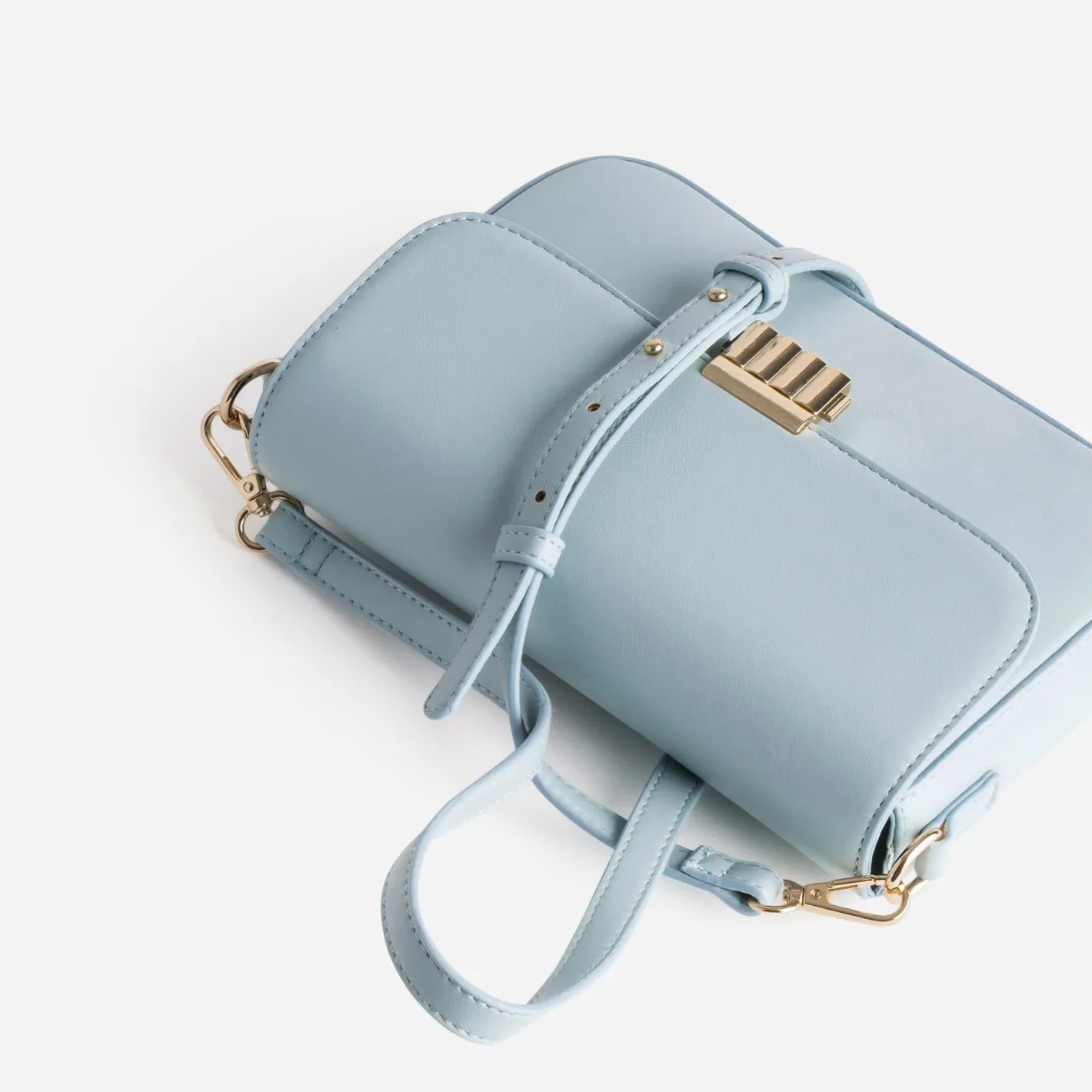 Sac à main baby blue métalleries dorées^Eram Discount