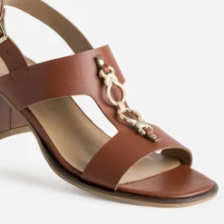 Sandale cuir détail bijou^Eram Discount