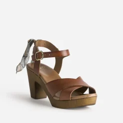 Sandale cognac en cuir éco-conçu détail foulard^Eram Online