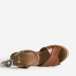 Sandale cognac en cuir éco-conçu détail foulard^Eram Online
