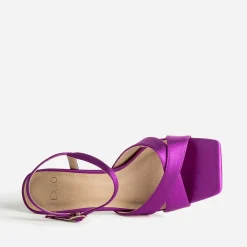 Sandale violine satiné à talon flare^Texto Sale