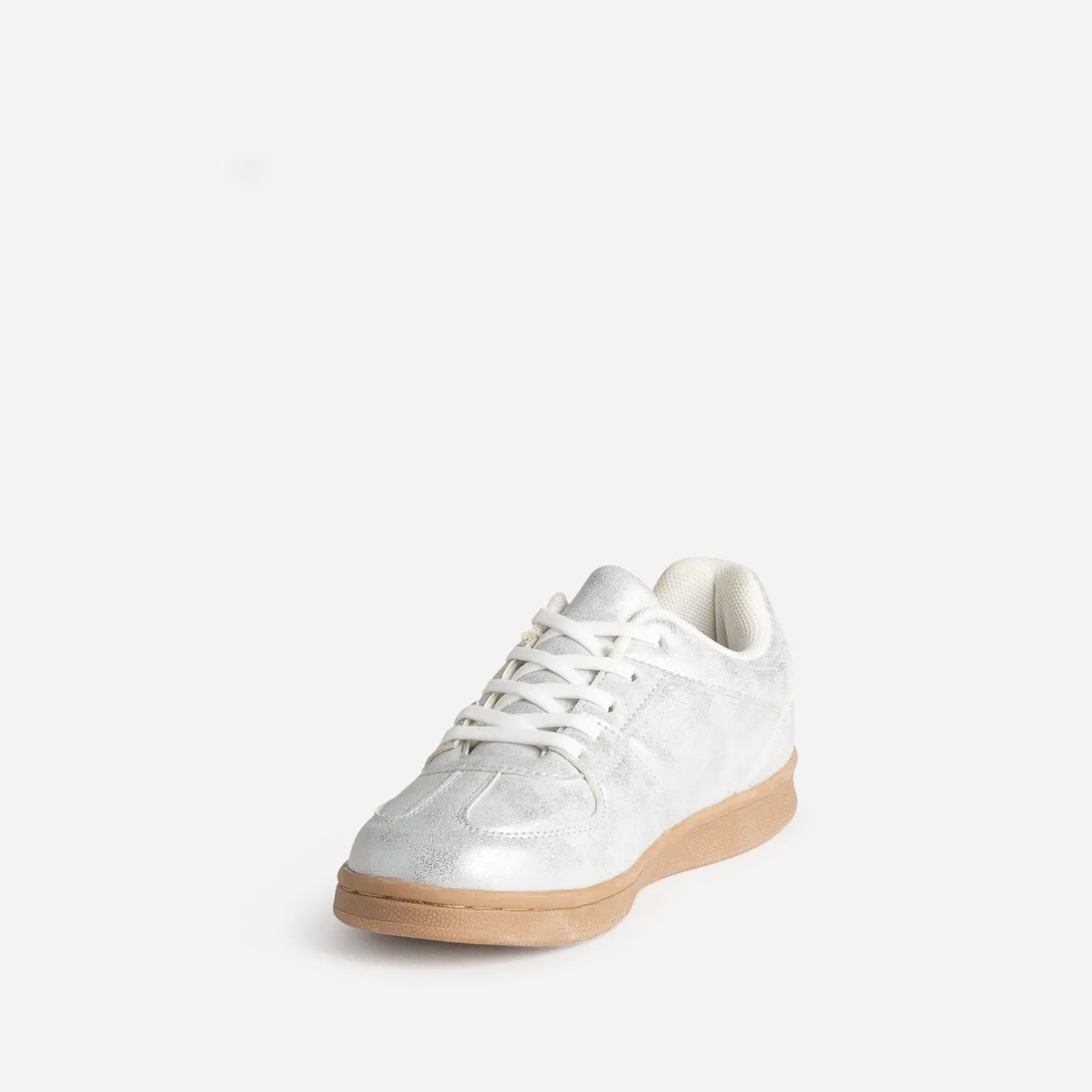 Tennis ée^Buggy New