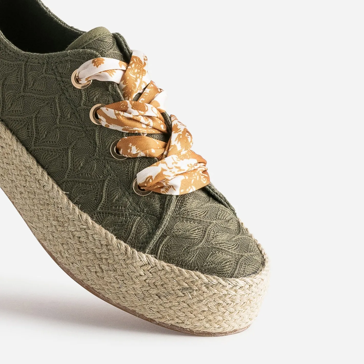 Tennis kaki en toile brodée dentelle éco-conçue^Eram Online