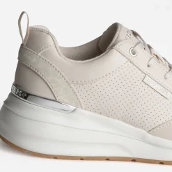 Tennis^Skechers