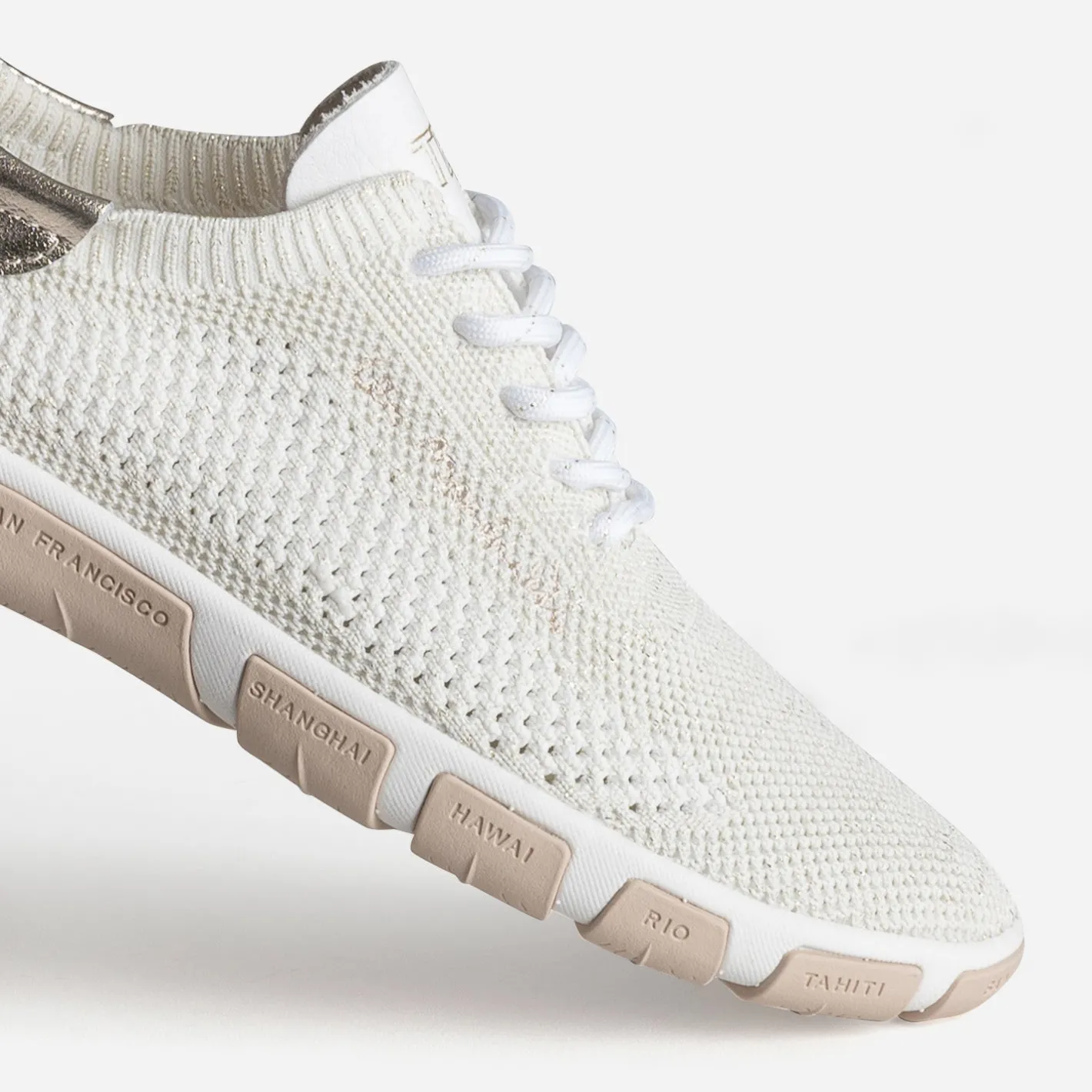 Tennis écru détails dorés en mesh^Tbs New