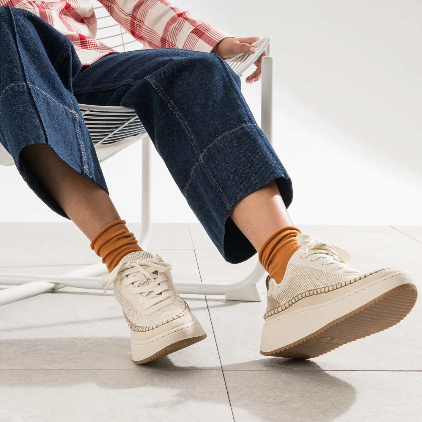 Tennis TEXTO beige tressage dé et surpiqûre contrastée^Eram
